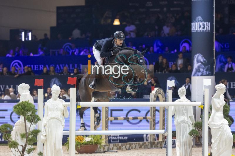 Kuhner Max (AUT) riding EIC Lourdes_Verona_20241109_SS358024.jpg